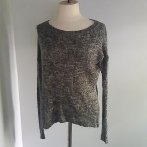 Mosaic Collection Women's long sleeves Sweater Size S